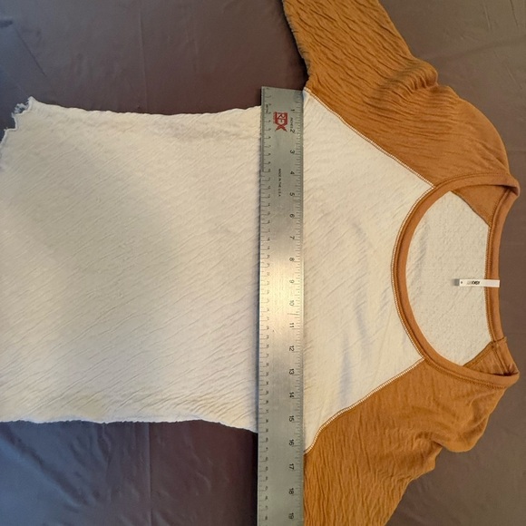 NWOT ASKK NY Tan and Cream Fitted Raglan Tee Size 0/XS MSRP $140 - Picture 8 of 8